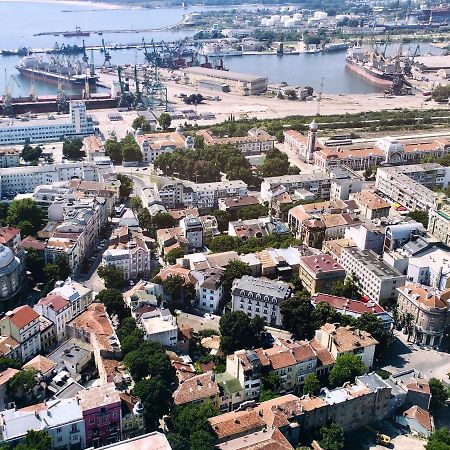 La Gare Apartment Varna Eksteriør billede